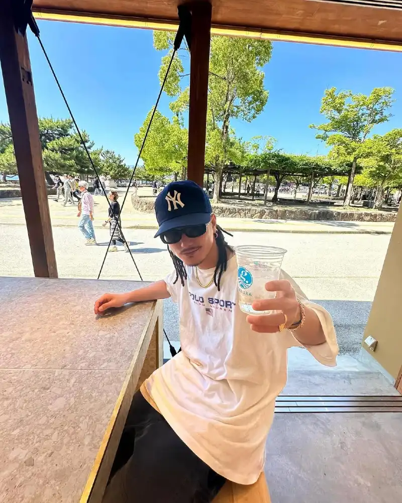Oversized Polo Sport Tee with Baseball Cap