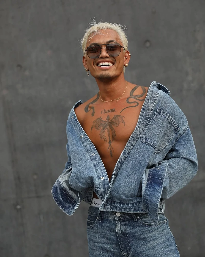 The Double Denim Statement